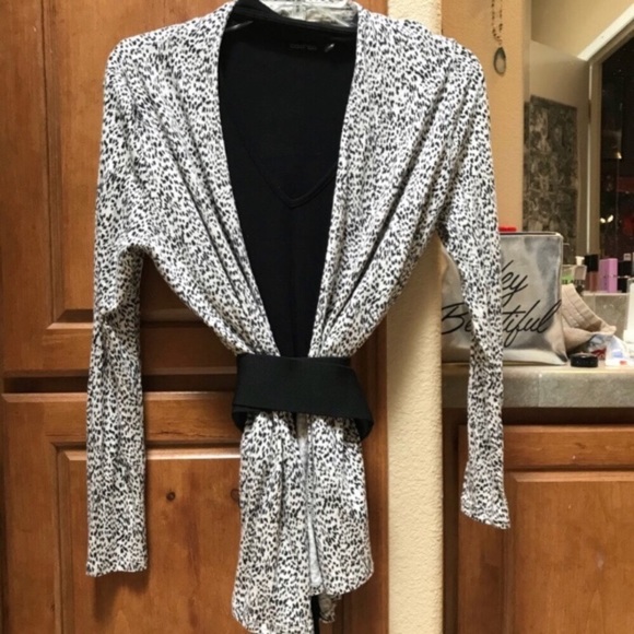 H&M • Open Cardigan - Picture 2 of 3